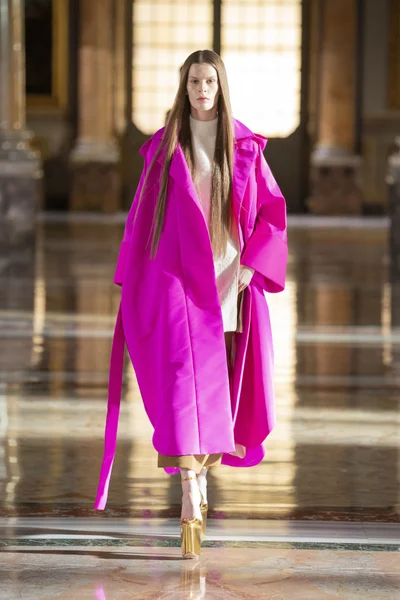 Look 2